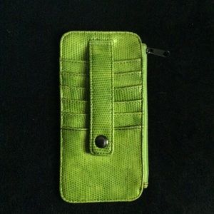 Lizard green wallet w/ zipper area & ID card slot